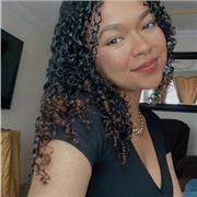 Profesora de derecho apto para dar refuerzo en historia, ciencia política para todas las edades